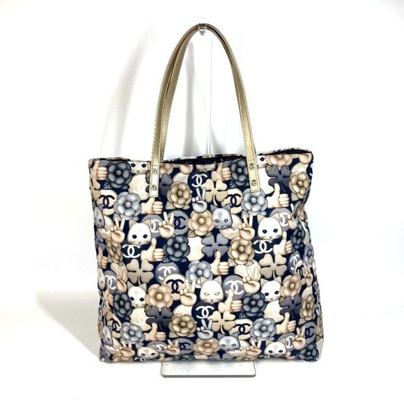 CHANEL Blue Leather Shoulder Bag - Picture 2 of 14